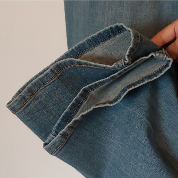 Levi's 541 Men's Tapered Leg Light Wash Blue Jeans Size 44W 29L Actual Size - Picture 8 of 12